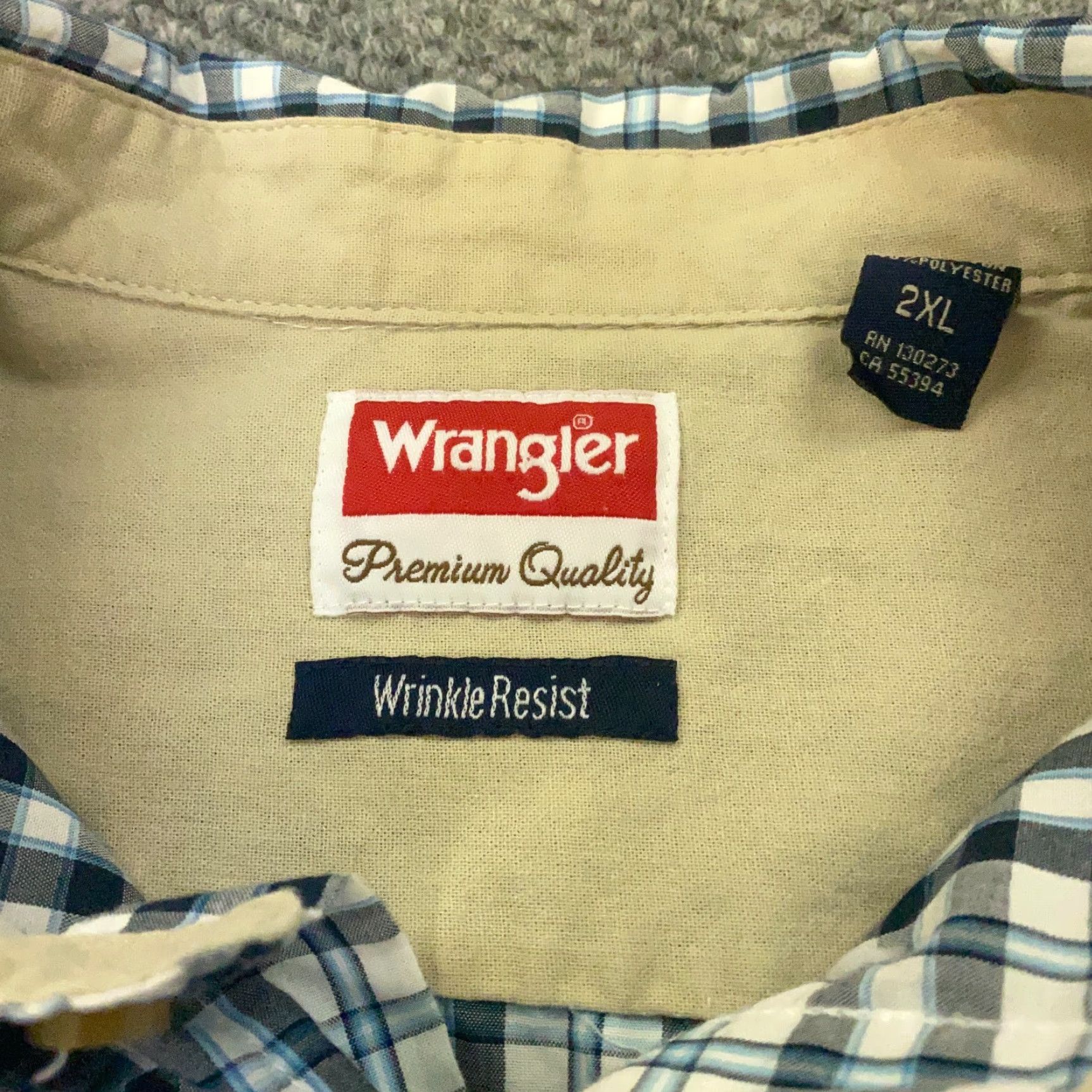 Wrangler Wrangler Shirt 2XL Men Blue Plaid Button-Up Short Sleeve Wrinkle Resistant Wrangler Mens Shirt 2XL Blue Plaid Button-Up Short Sleeve Wrinkle Resistant Size US XXL / EU 58 / 5 - 4 Thumbnail
