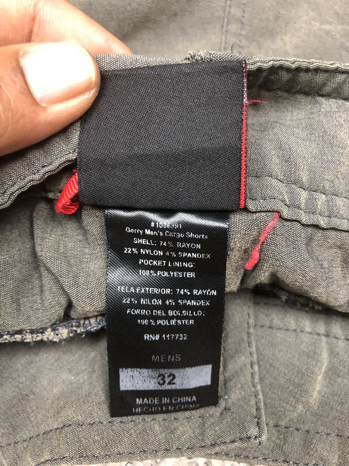 Carhartt × Japanese Brand × Vintage Vintage Y2K Gerry Outdoor 6 Pocket Shortpants Size US 32 / EU 48 - 17 Thumbnail