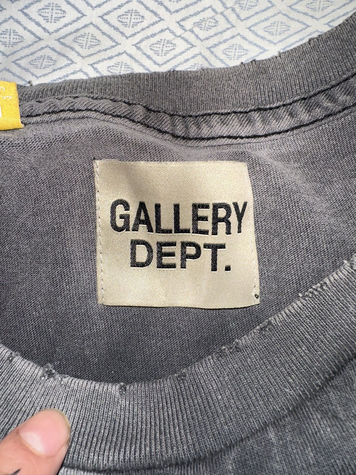 Gallery Dept. Gallery Dept. Tshirt- corona virus Size US L / EU 52-54 / 3 - 4 Thumbnail