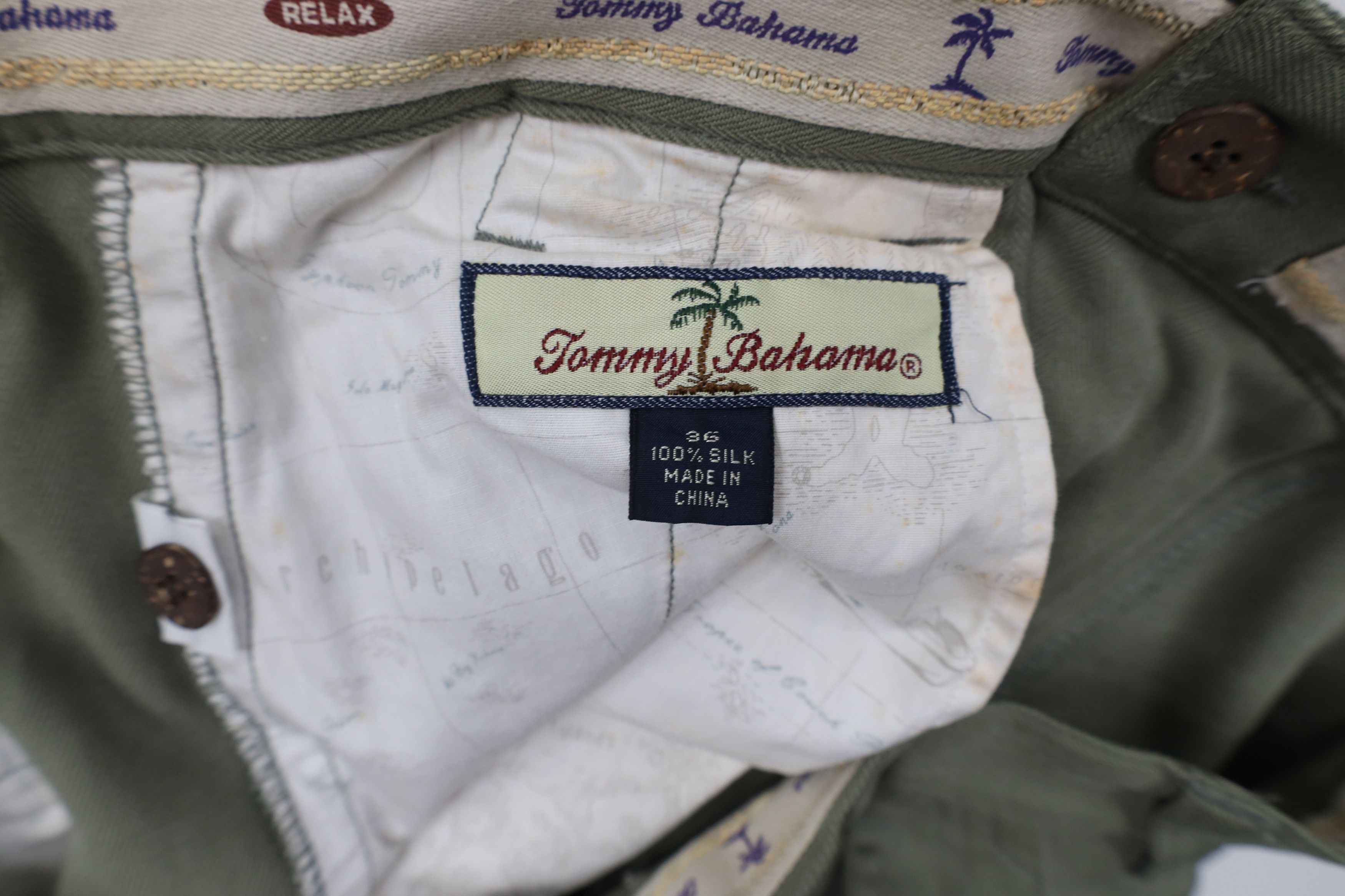 Tommy Bahama × Vintage Vintage 90s Tommy Bahama Relax Herringbone Pleated Shorts Size US 36 / EU 52 - 8 Thumbnail