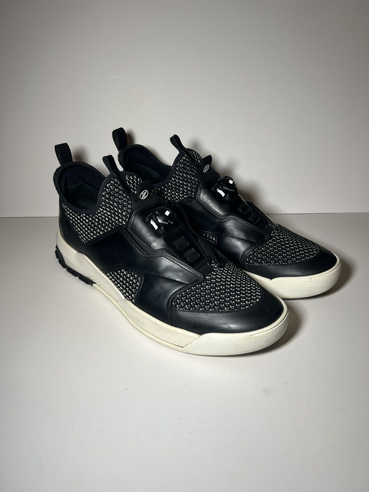 Louis Vuitton Louis Vuitton Laceless Fuel Power Sneaker vintage designer Size US 13 / EU 46 - 1 Thumbnail