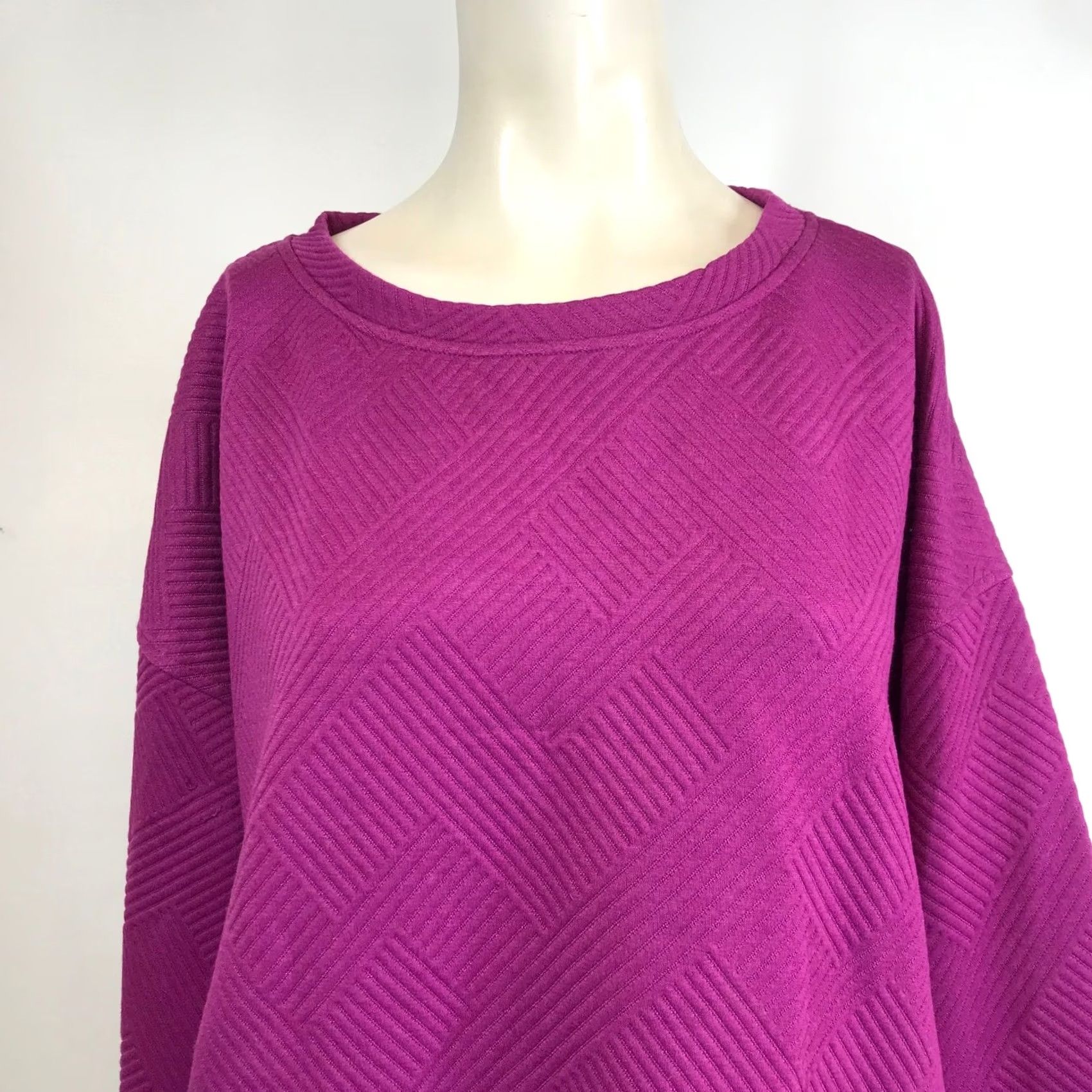 Vintage SEE N BE SEEN PLUS SIZE 2X PURPLE QUILTED TEXTURED CREW NECK SWEATSHIRT Size XXL / US 16-18 / IT 52-54 - 2 Thumbnail