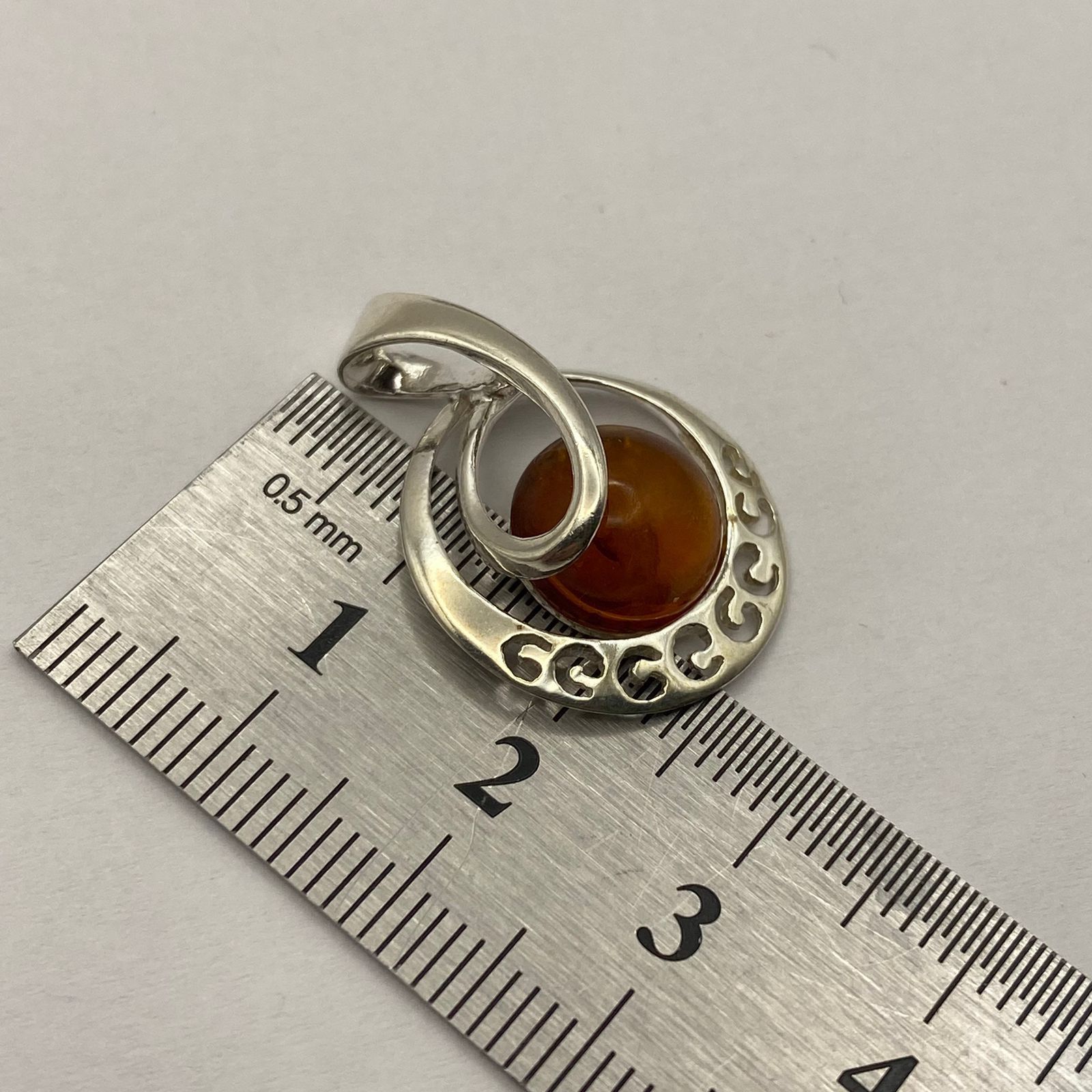 Sterling Silver Vintage 925 Sterling Silver Amber Pendant Modern Design 2.2g Size ONE SIZE - 6 Thumbnail
