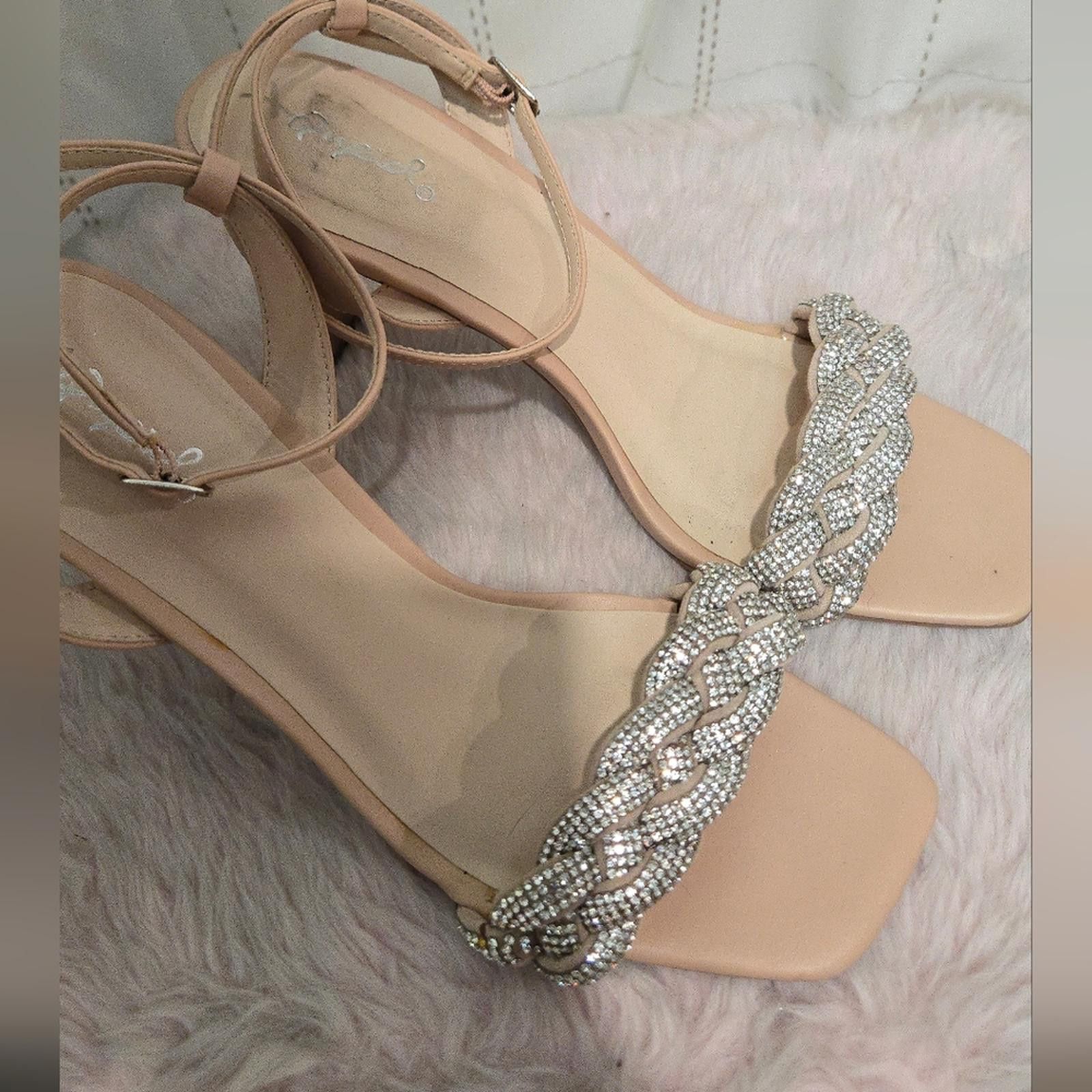 Other Qupid Heeled Sandals Size US 8 / IT 38 - 2 Thumbnail