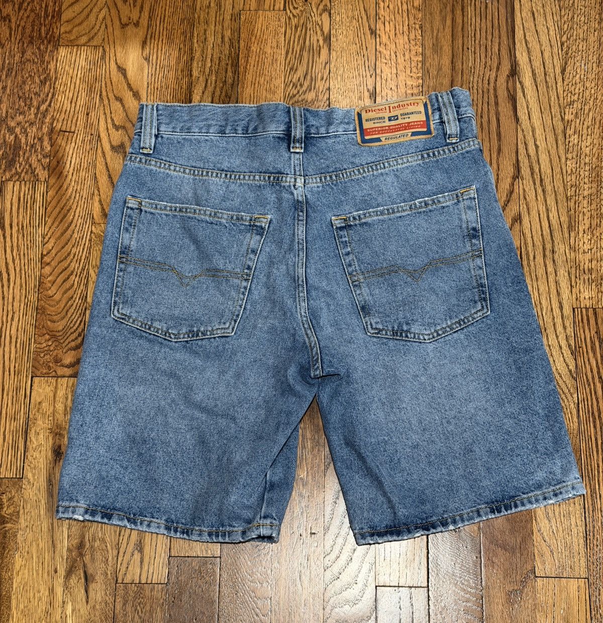 Diesel Diesel wide denim shorts knee-length Size US 30 / EU 46 - 2 Thumbnail
