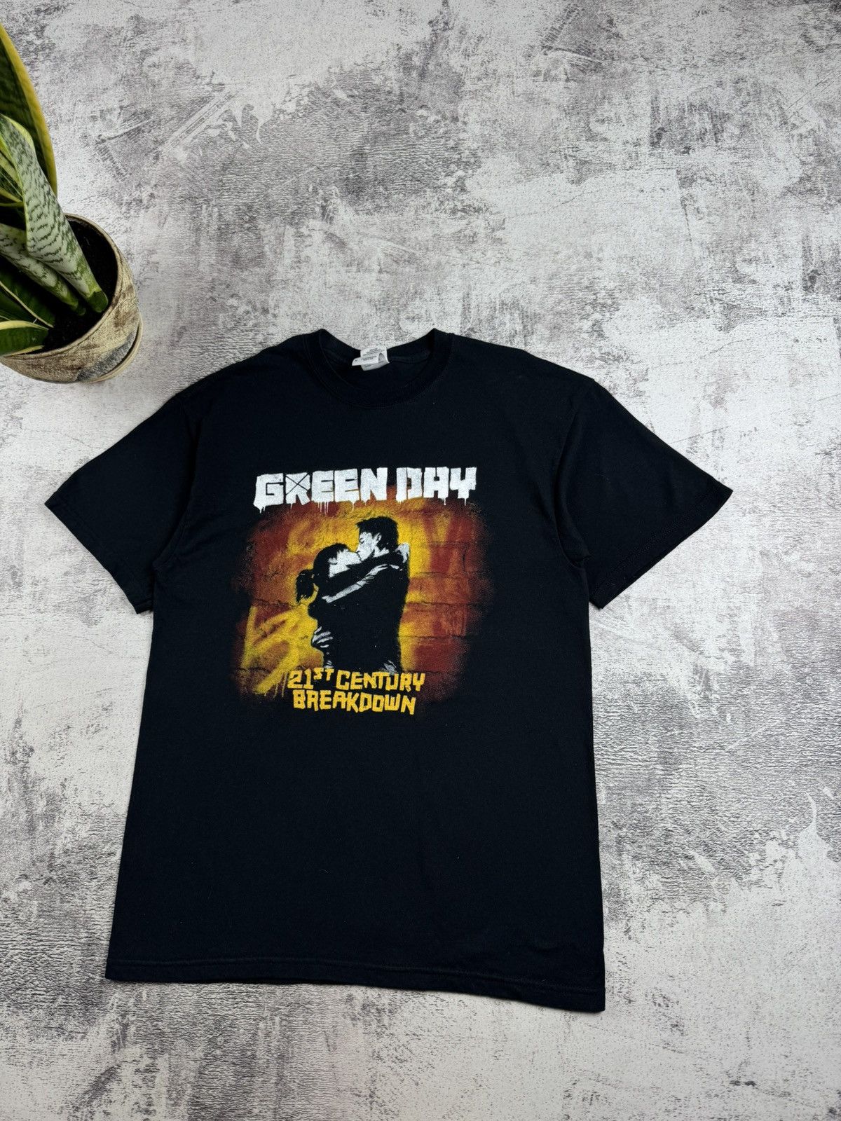 Band Tees Green Day 2009 Men’s Metal Rock Tour Rap Faded Merch Devil Band T Shirt Jersey Size US M / EU 48-50 / 2 - 4 Thumbnail