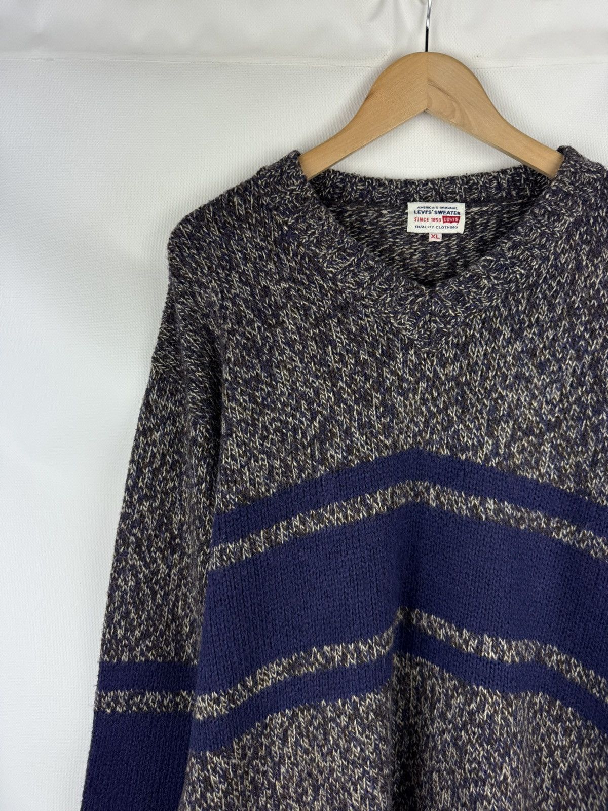 Levi's Levis Vintage Men’s Wool V-neck Sweater Pullover Size Xl Size US XL / EU 56 / 4 - 4 Thumbnail