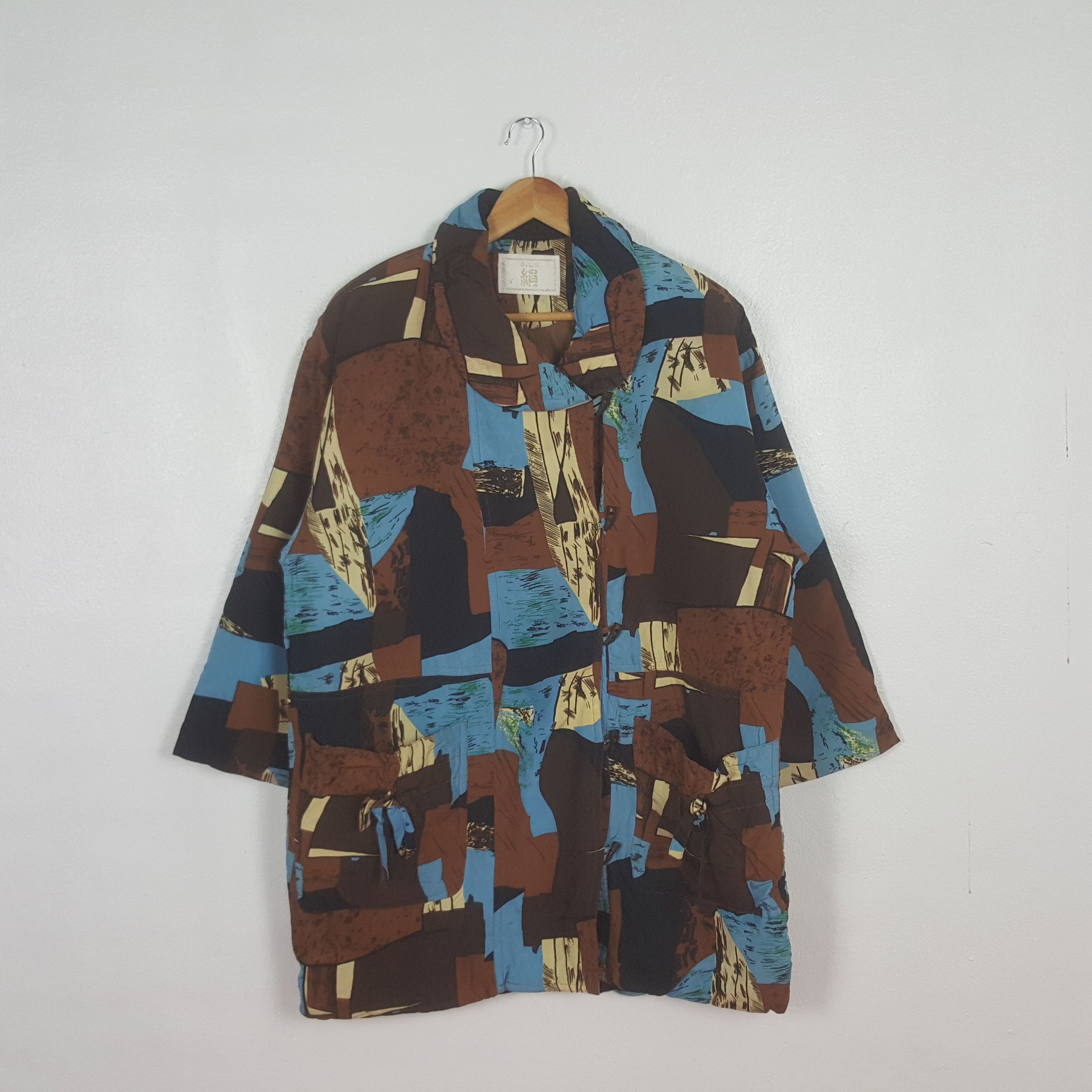 Vintage Vintage Silk Retro Style Jacket C313N10 Size US L / EU 52-54 / 3 - 1 Thumbnail