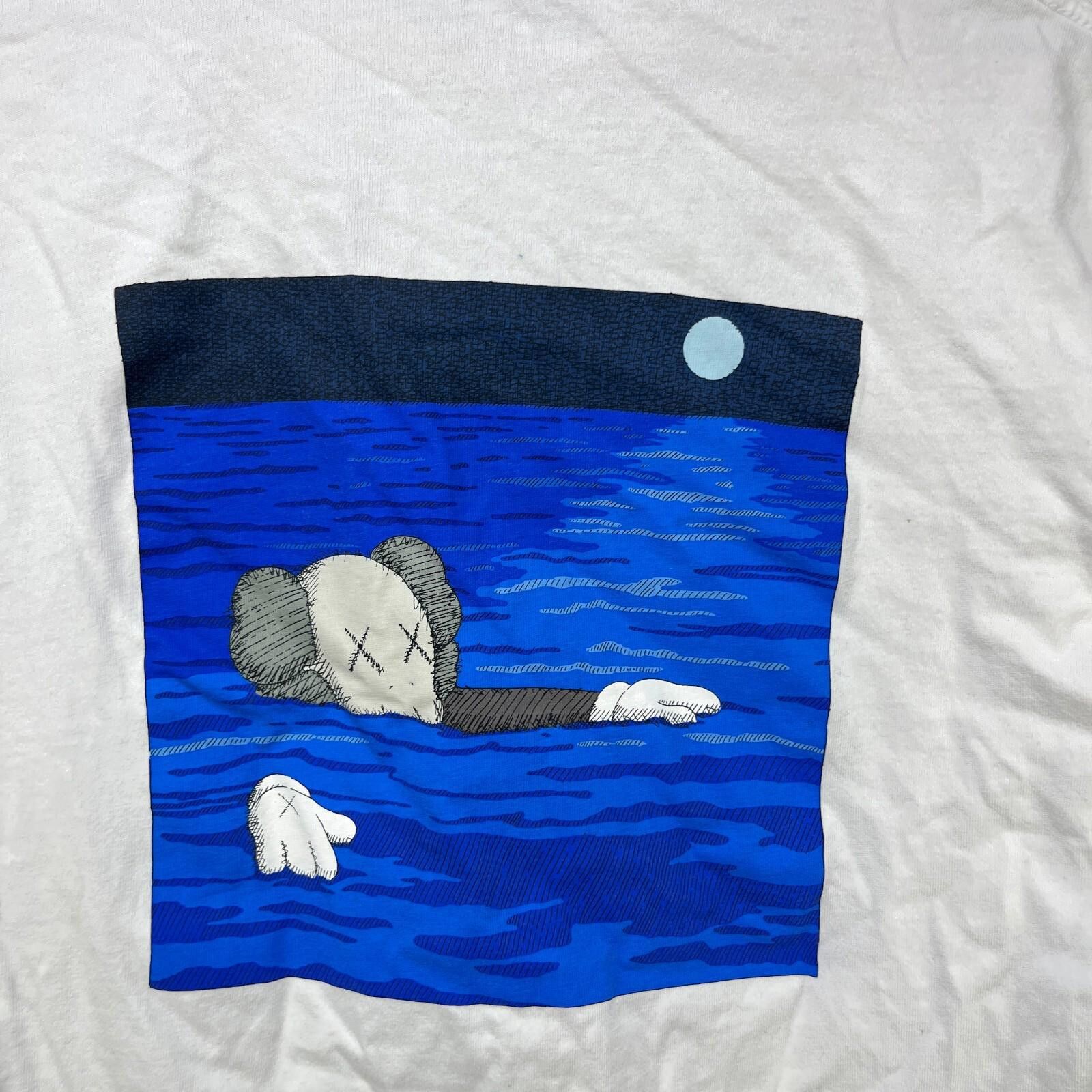 Kaws Uniqlo X KAWS UT T Shirt Small Sesame Street Art Ocean Size US S / EU 44-46 / 1 - 3 Thumbnail