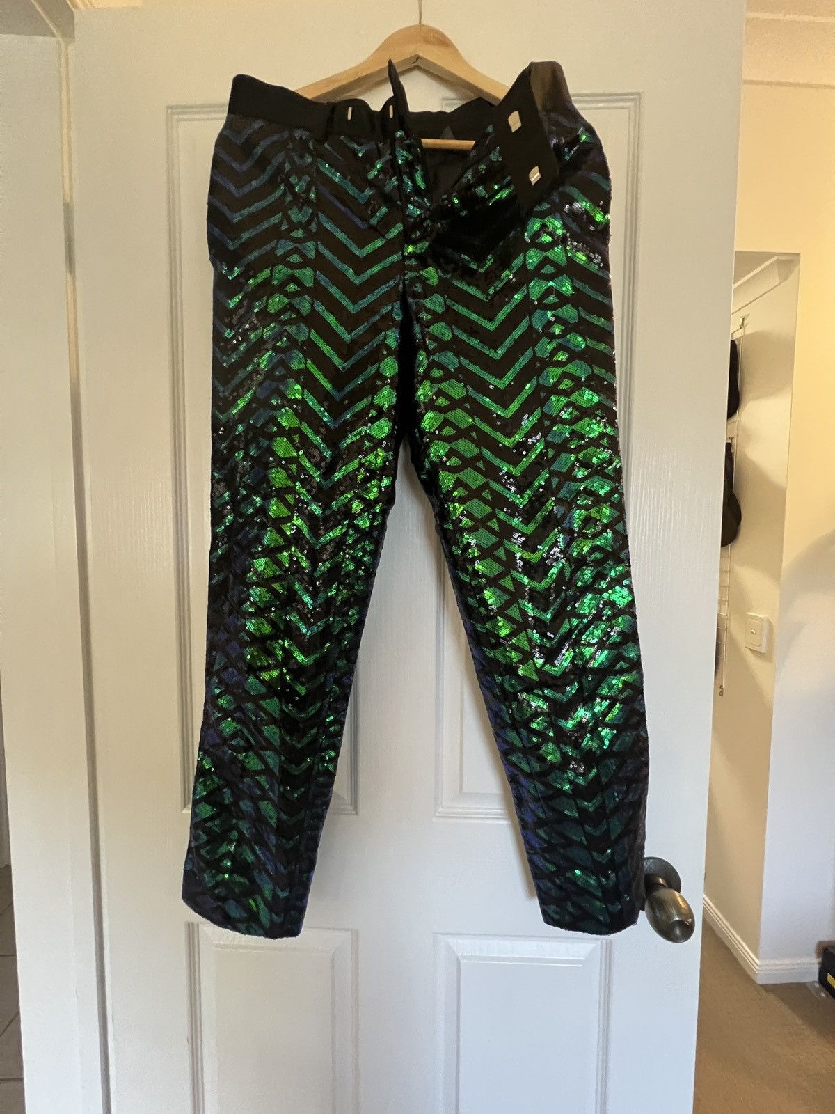 Other Asos sequins party pants Size US 31 - 1 Thumbnail