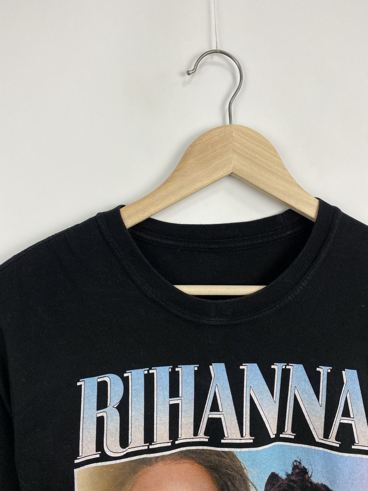 Band Tees × Rap Tees × Vintage 🇺🇸 Rihanna Sexy Girl Black Rap T-Shirt Rare Retro Y2K Hype Size US M / EU 48-50 / 2 - 5 Thumbnail