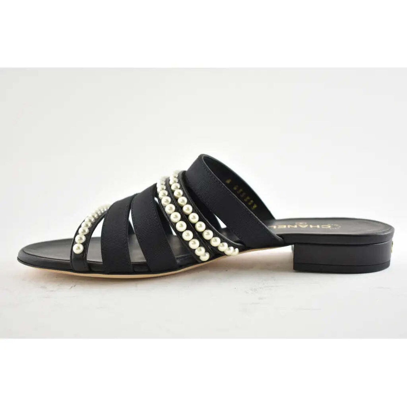 Chanel Chanel 20P Black White Pearl Strap CC Logo Slide Slip On Size US 6 / IT 36 - 6 Thumbnail