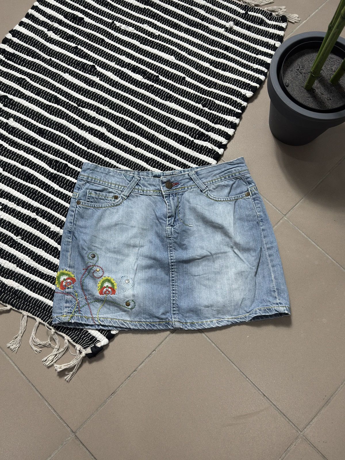 Just Cavalli VINTAGE JUST CAVALLI 2000s MINI DENIM SKIRT Size 29" - 7 Thumbnail