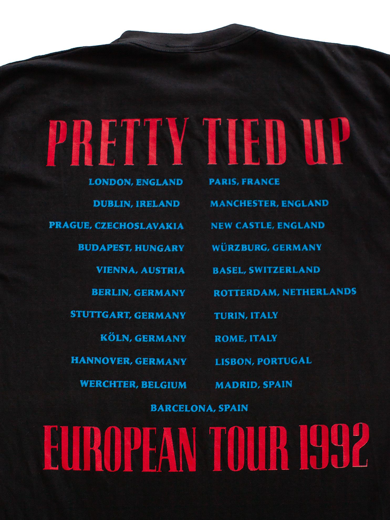 Band Tees Vintage 1992 Guns N' Roses "Pretty Tied Up" Euro T-Shirt Size US XL / EU 56 / 4 - 6 Thumbnail