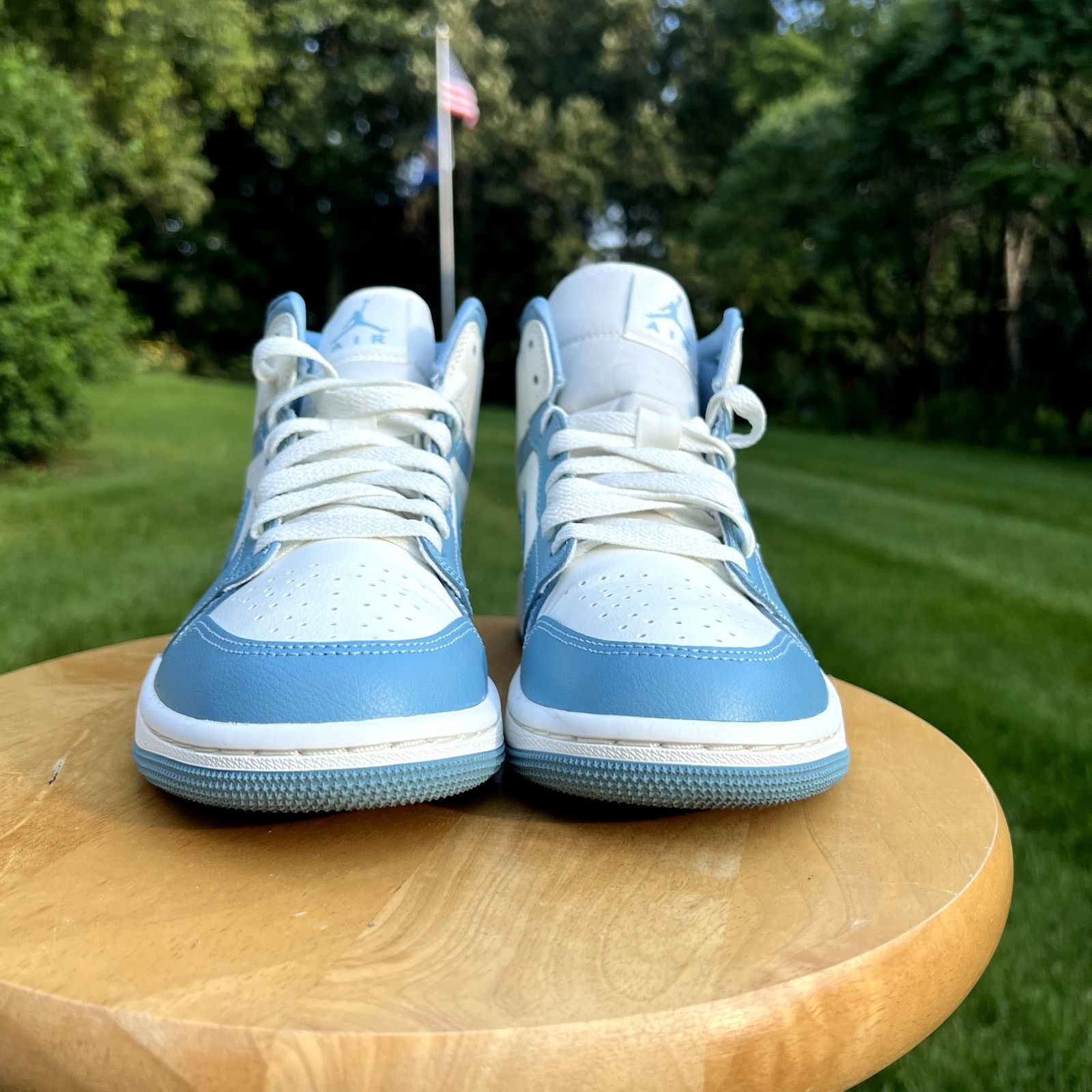 Jordan Brand × Nike Size 7 - Nike Air Jordan 1 Mid University Blue Women's Shoes Size US 7 / IT 37 - 5 Thumbnail
