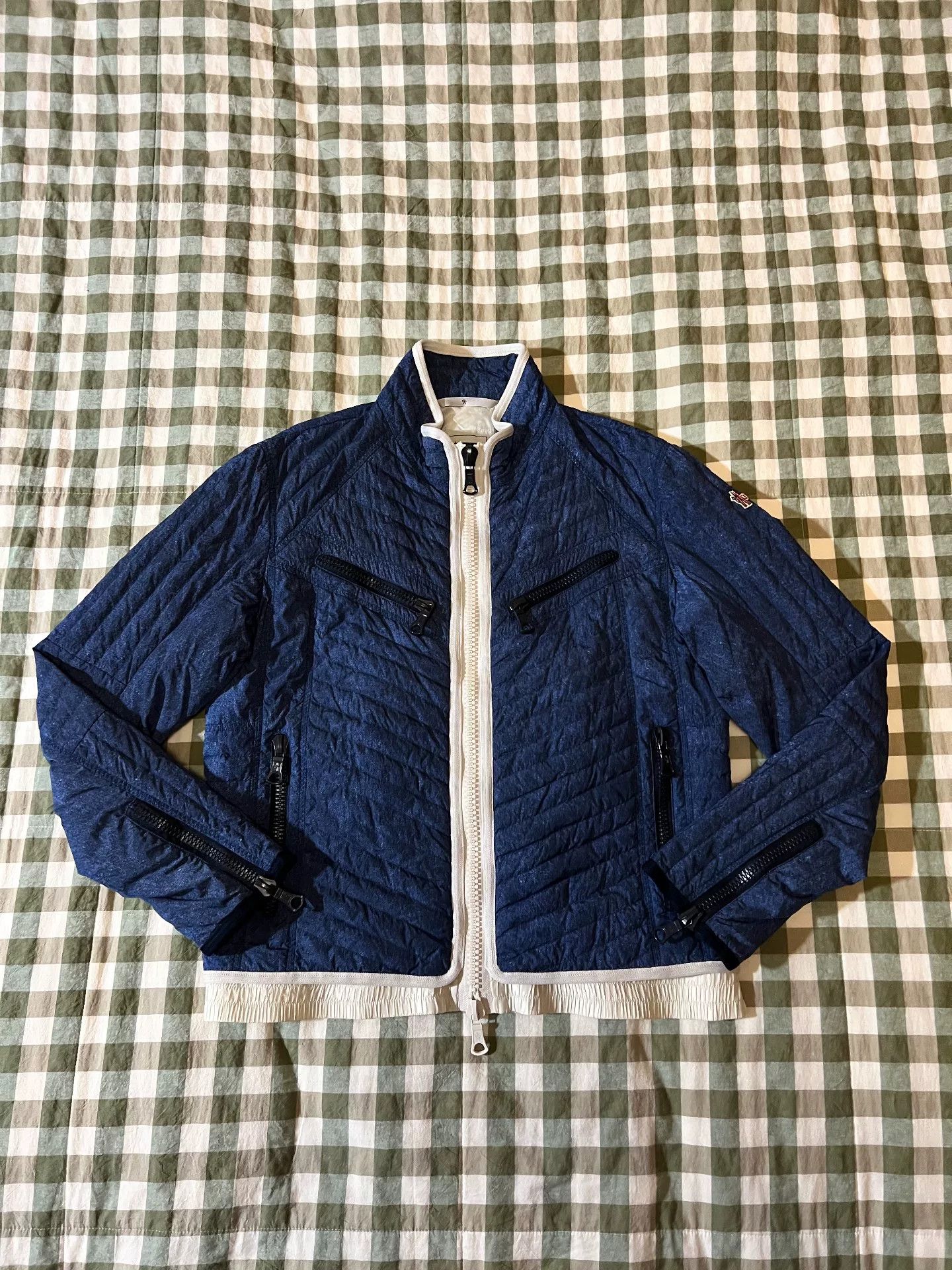 Moncler moncler veymont color-block down jacket Size US L / EU 52-54 / 3 - 1 Thumbnail