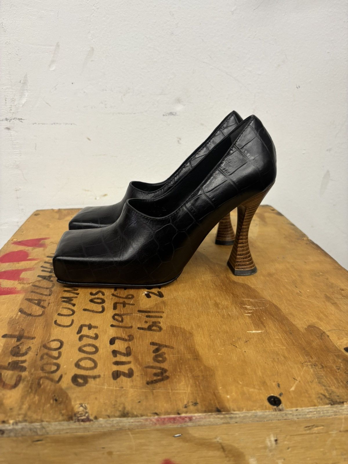 Moschino Moschino high heel Croc pumps Size US 6 / IT 36 - 2 Thumbnail