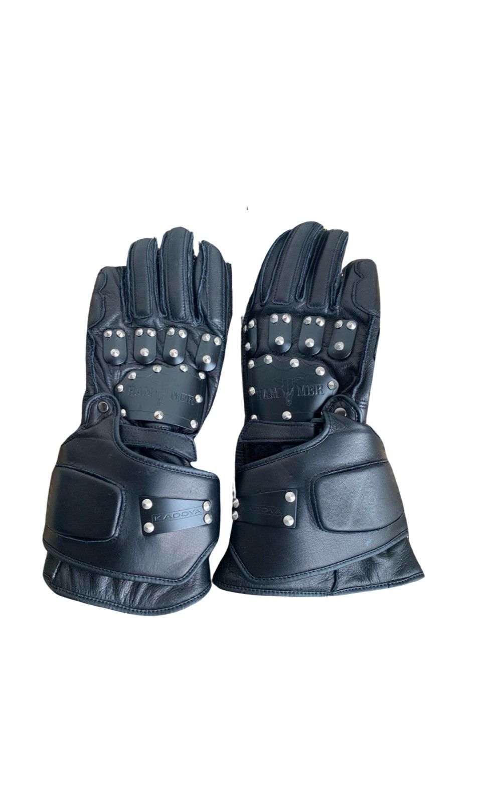 image of Kadoya Black Metal Plated Hammer Gauntlet Gloves, Men's