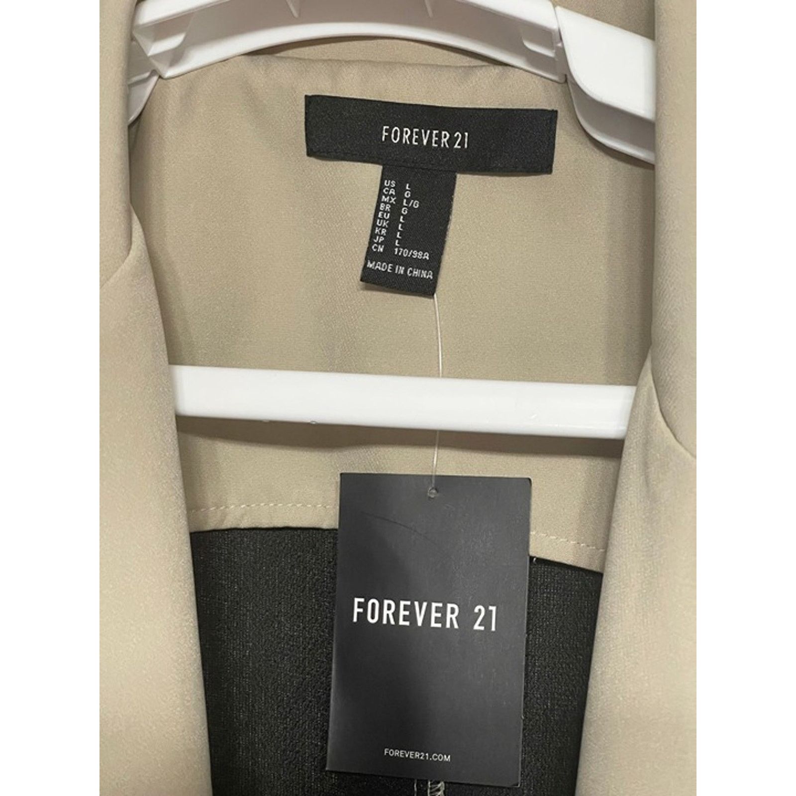 Forever 21 Forever 21 Beige Sleeveless Duster Vest Women’s Size L NWT Size L / US 10 / IT 46 - 4 Thumbnail