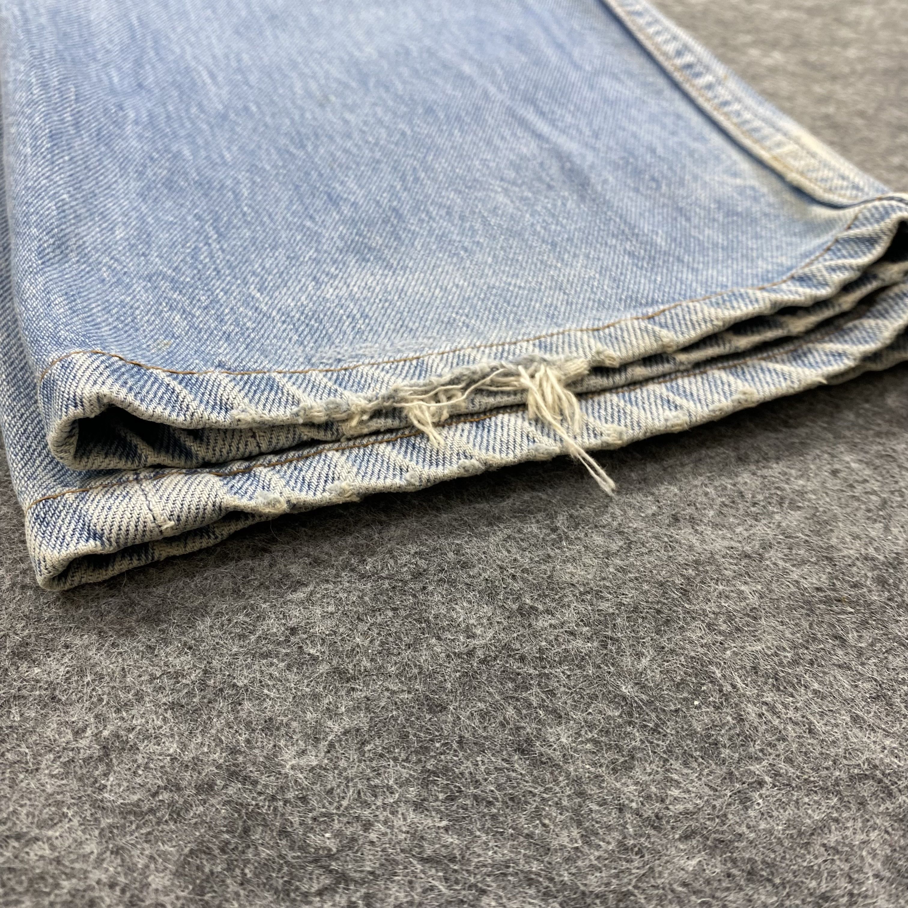 Levi's Vintage Clothing Levis Distressed Blue Vintage Jeans 31x31 Denim-JN4015 Size US 31 - 13 Thumbnail