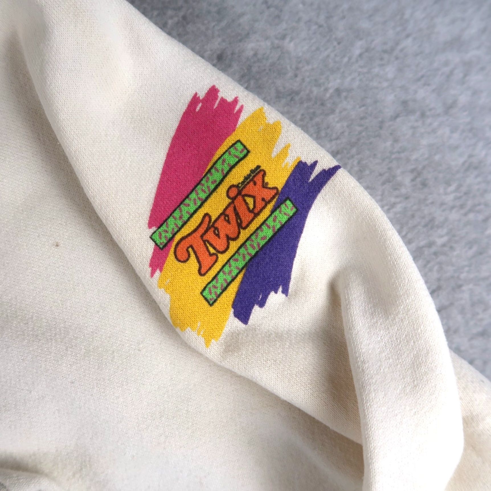 Jerzees VINTAGE Disney Goofy Twix Sweatshirt Mens M White 80s Graphic Print Crew Neck Pullover USA Made Jerzees Size US M / EU 48-50 / 2 - 5 Thumbnail