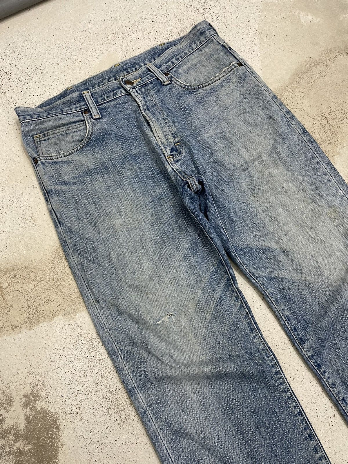 Wrangler Wrangler Distressed Light Blue Denim Pants Size US 32 / EU 48 - 3 Thumbnail