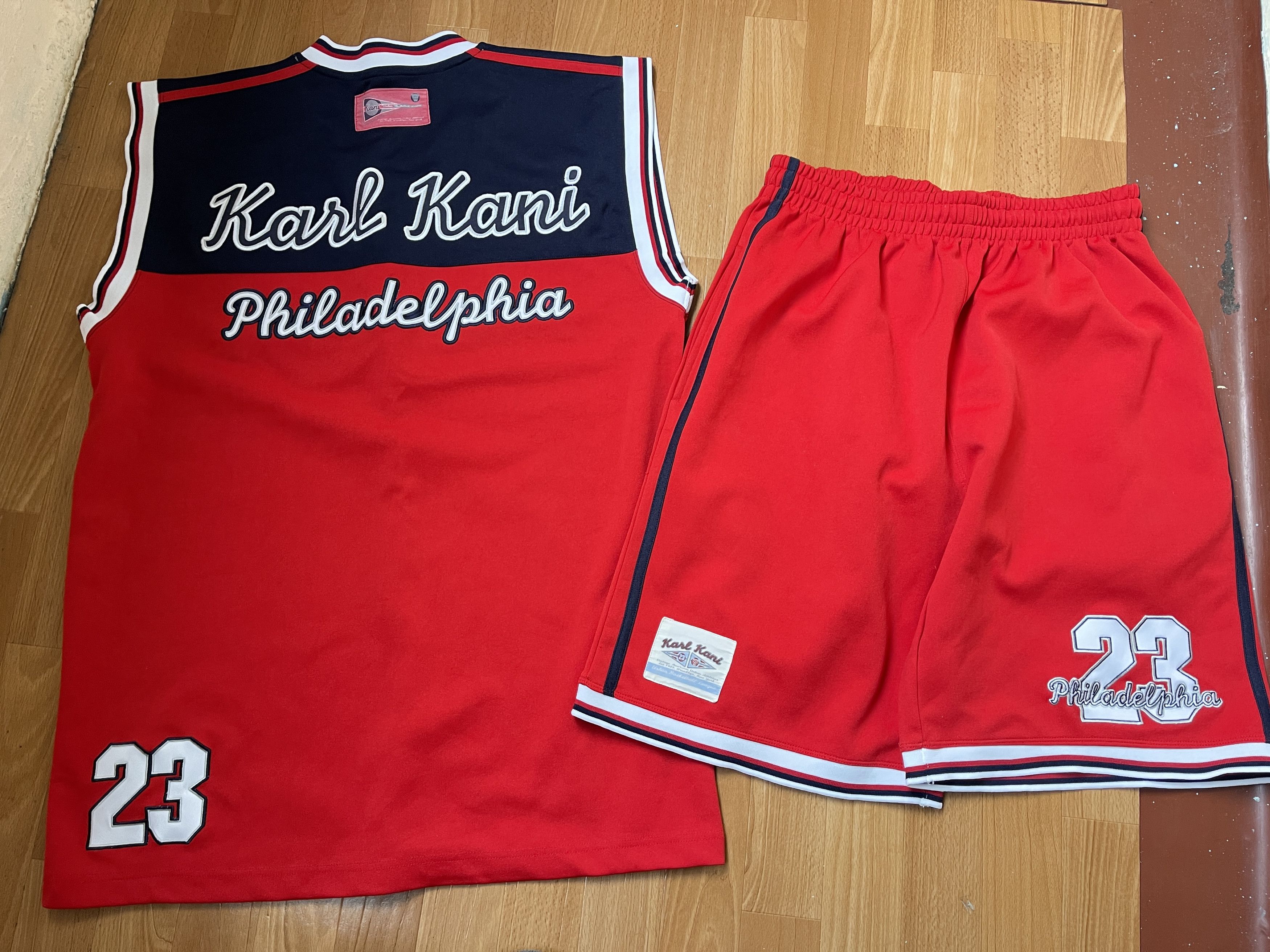 Karl Kani KARL KANI tracksuit, Kani Philadelphia jersey shorts L Size US L / EU 52-54 / 3 - 1 Thumbnail