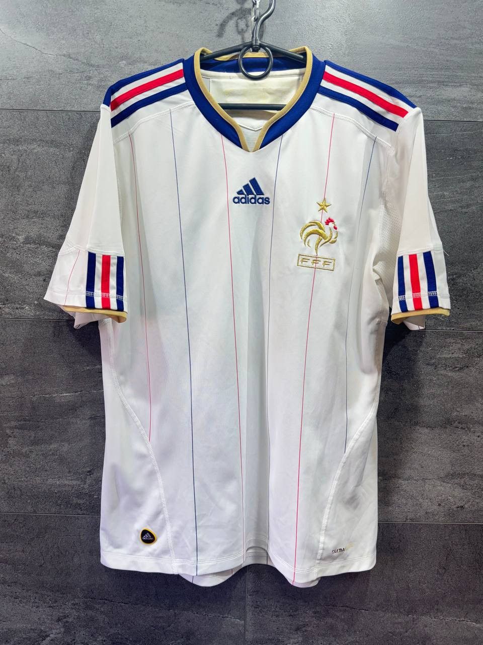 Other France Away football shirt 2010 - 2011 Adidas P41193 Mens Size US M / EU 48-50 / 2 - 1 Thumbnail