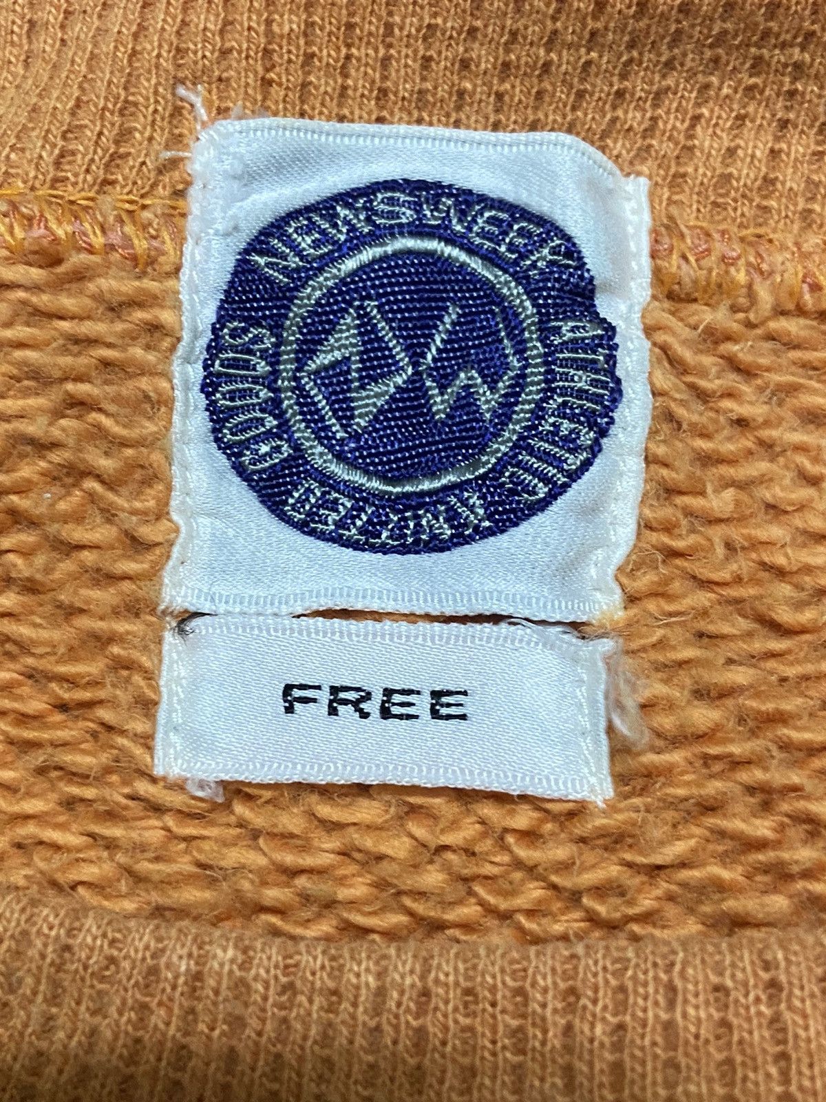 Japanese Brand × Vintage Vintage Newsweek Knitted Sweatshirt Size US L / EU 52-54 / 3 - 3 Thumbnail