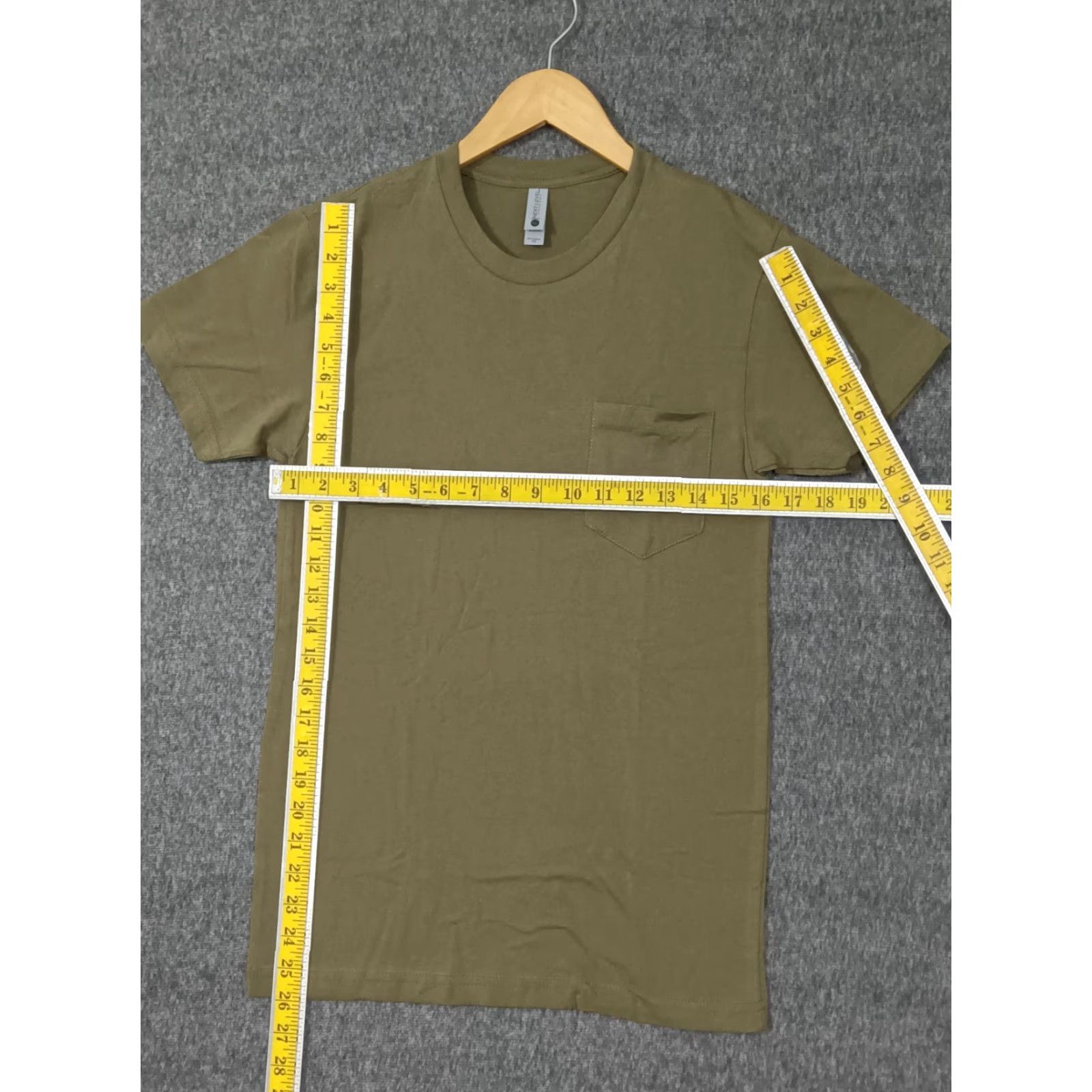 Next Level Next Level Crew Neck T-Shirt XS Olive Unisex Size XS Color Green 2-Pack Solid Short Sleeve 60% Cotton 40% Polyester Jersey Nike Shirt Size US XS / EU 42 / 0 - 4 Thumbnail
