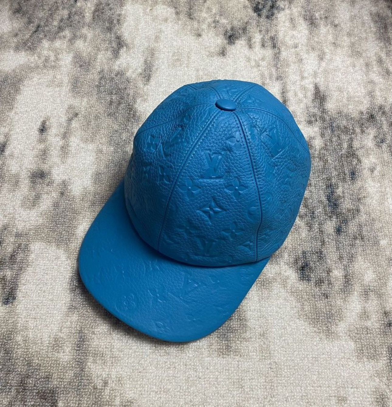Louis Vuitton LV Pin Leather Cap | Grailed
