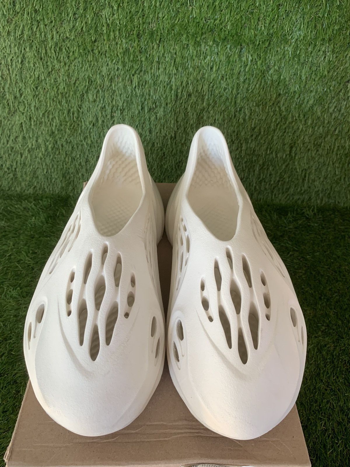 Yeezy Adidas Yeezy Foam RNNR Ararat Size US 13 / EU 46 - 6 Thumbnail