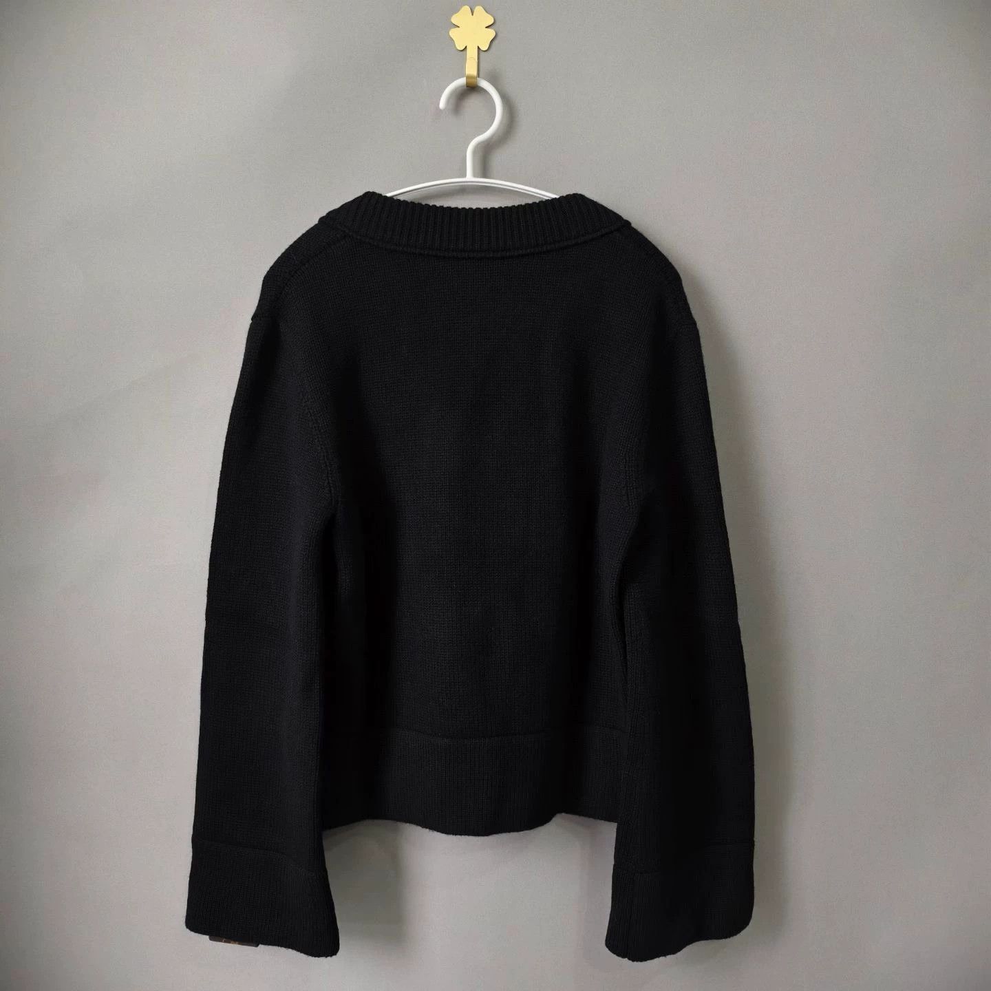 Louis Vuitton LOUIS VUITTON zip Vneck colorblock longsleeve knit S Size S / US 4 / IT 40 - 2 Thumbnail