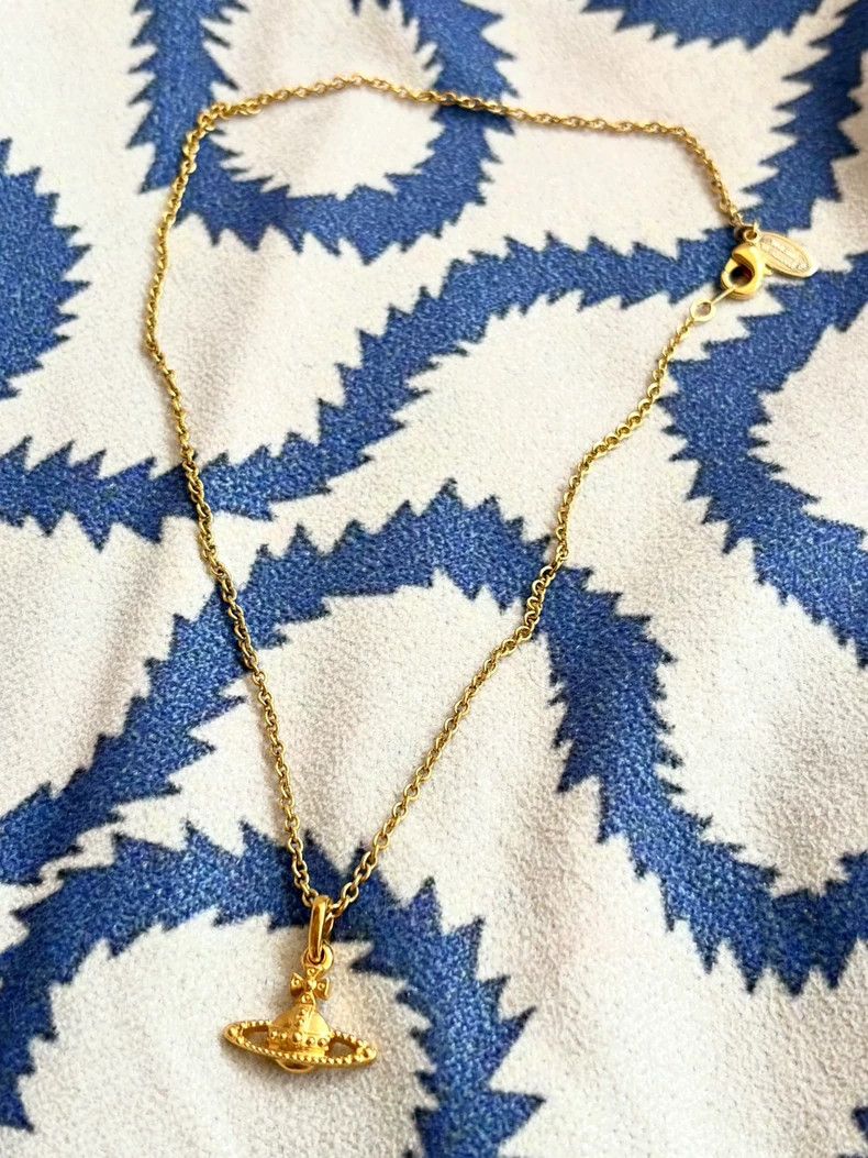 Vivienne Westwood Vivienne Westwood Golden Saturn Necklace Size ONE SIZE - 2 Thumbnail