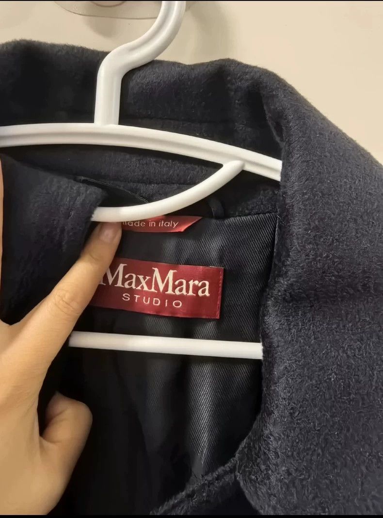 Max Mara Max Mara BOBCOLLAG double-breasted coat, 100% very soft vi Size M / US 6-8 / IT 42-44 - 2 Thumbnail