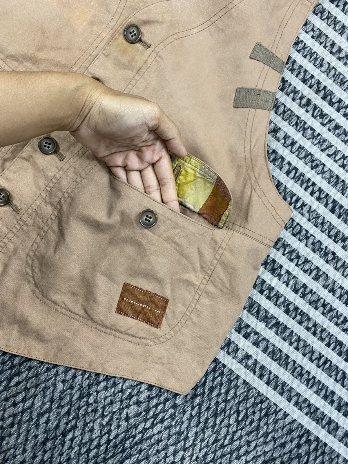 Hai Sporting Gear Vintage Hai Sporting Gear By Issey Miyake Buttoned Vest Size US M / EU 48-50 / 2 - 7 Thumbnail