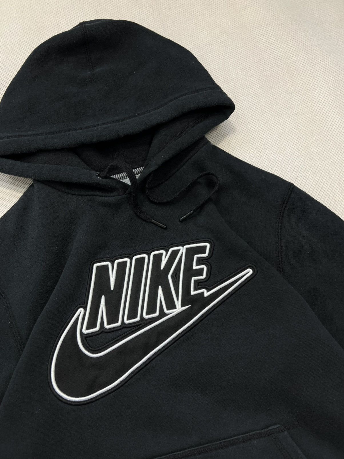 Nike Hoodie Nike Big Logo Black Y2K Size US M / EU 48-50 / 2 - 2 Thumbnail