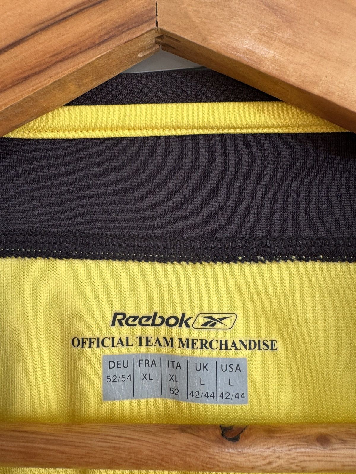 Reebok × Vintage Vintage Liverpool 2004-2005 Away Soccer Jersey Football Kit Size US XL / EU 56 / 4 - 9 Thumbnail