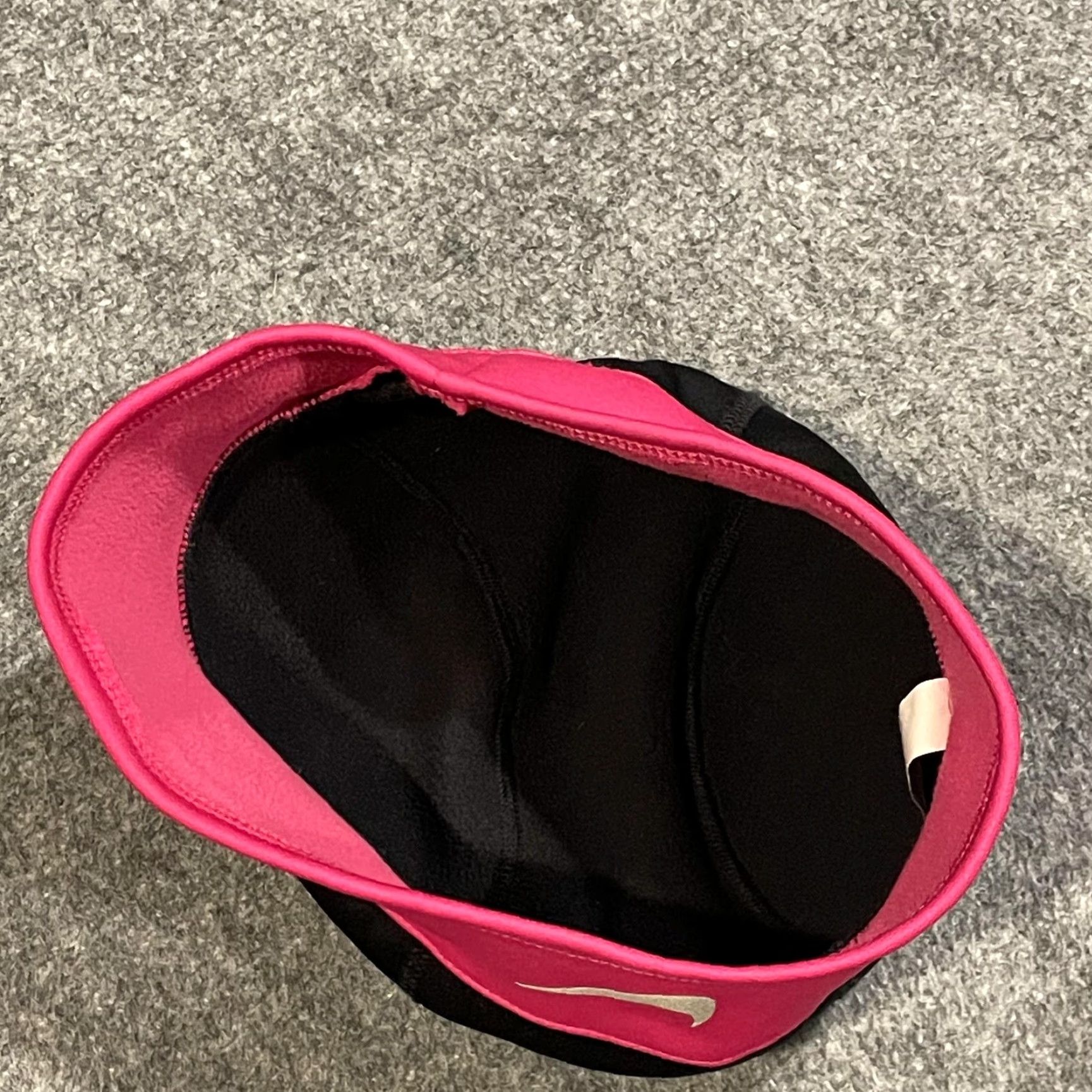 Nike Nike Thermal Fleece Lined Skull Cap Beanie Women Black Pink Ponytail Hole Running Training Winter Reflective Swoosh Logo One Size Adult Womens Size ONE SIZE - 5 Thumbnail