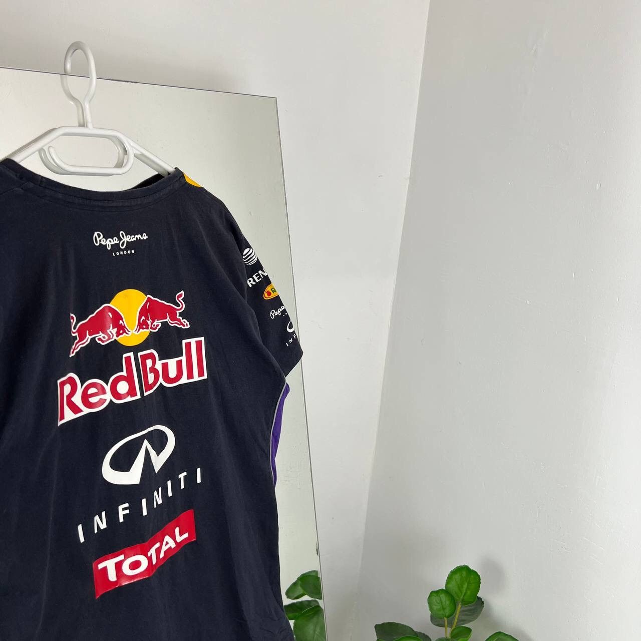 Red Bull Vintage Red Bull Pepe Jeans Inviniti Big Logo Embroidered Size US XXL / EU 58 / 5 - 2 Thumbnail
