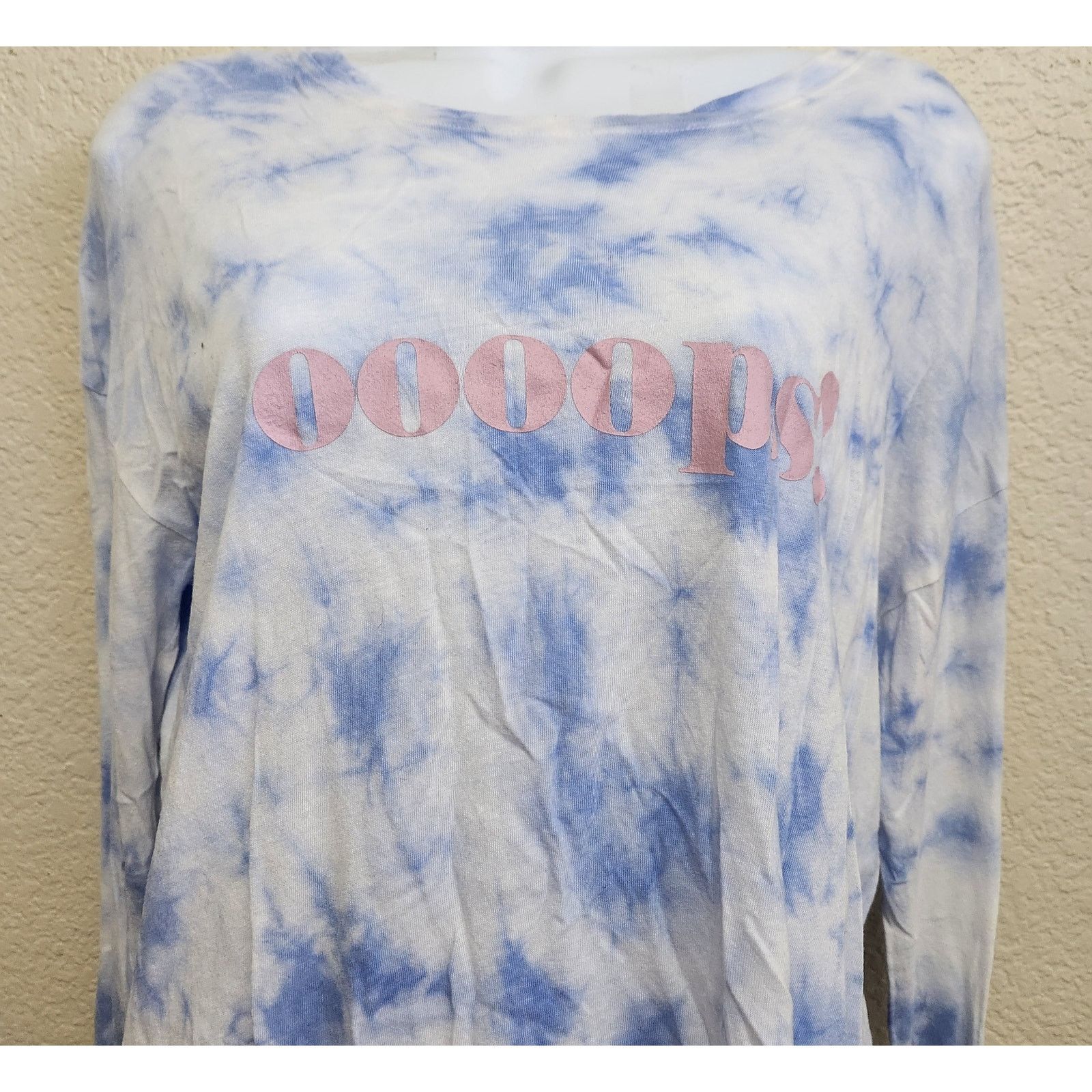 American Eagle Outfitters American Eagle Outfitters Blue Tie Dye OOOPS Graphic Top S Size S / US 4 / IT 40 - 2 Thumbnail