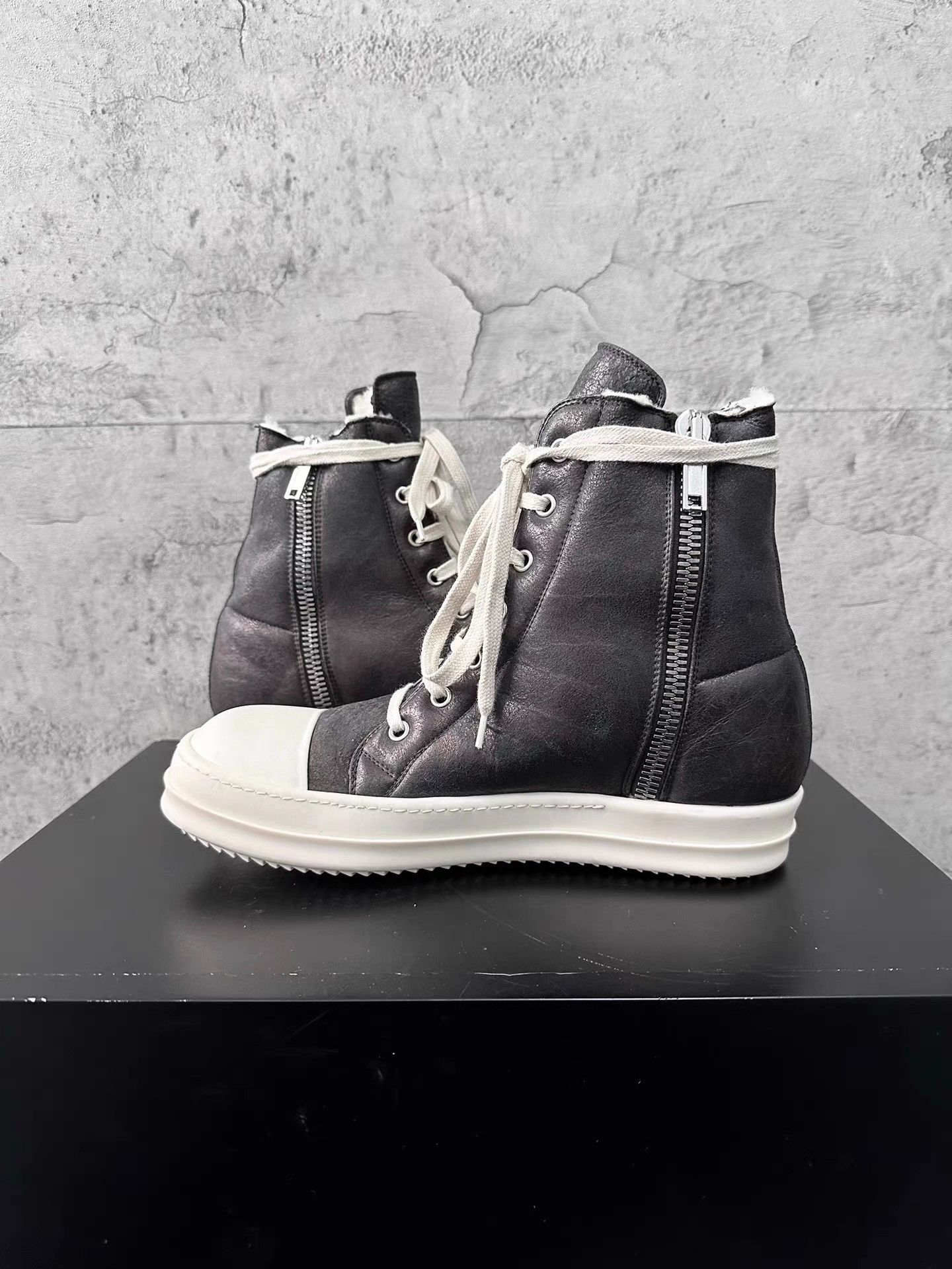 Rick Owens Rick Owens Fur Integrated High-top Sneakers K34 Size US 6 / EU 39 - 5 Thumbnail