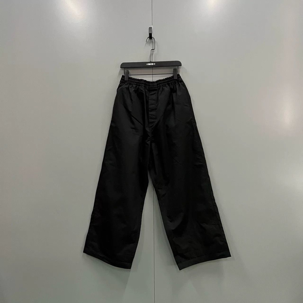 Balenciaga Balenciaga Black Elastic Waist Trousers Size US 26 / EU 42 - 1 Thumbnail