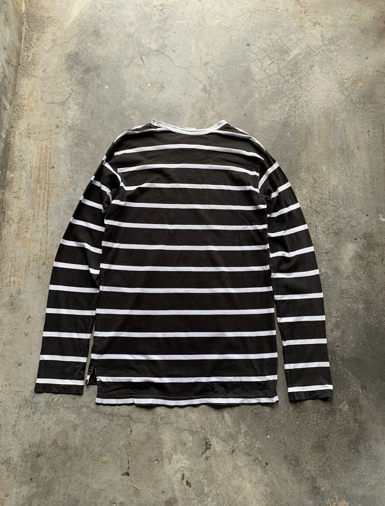 Yohji Yamamoto Very Rare Yohji Yamamoto Striped Distressed Long asleeve Tee Size US M / EU 48-50 / 2 - 2 Thumbnail
