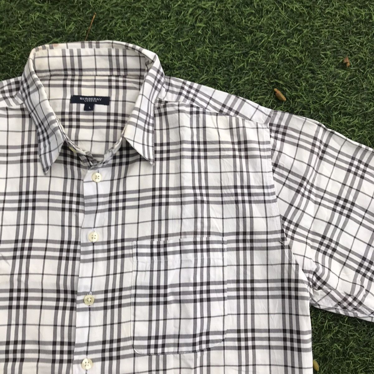 Burberry × Designer Vintage Burberry shirt london Nova check White tartan Iconic Size US L / EU 52-54 / 3 - 11 Thumbnail