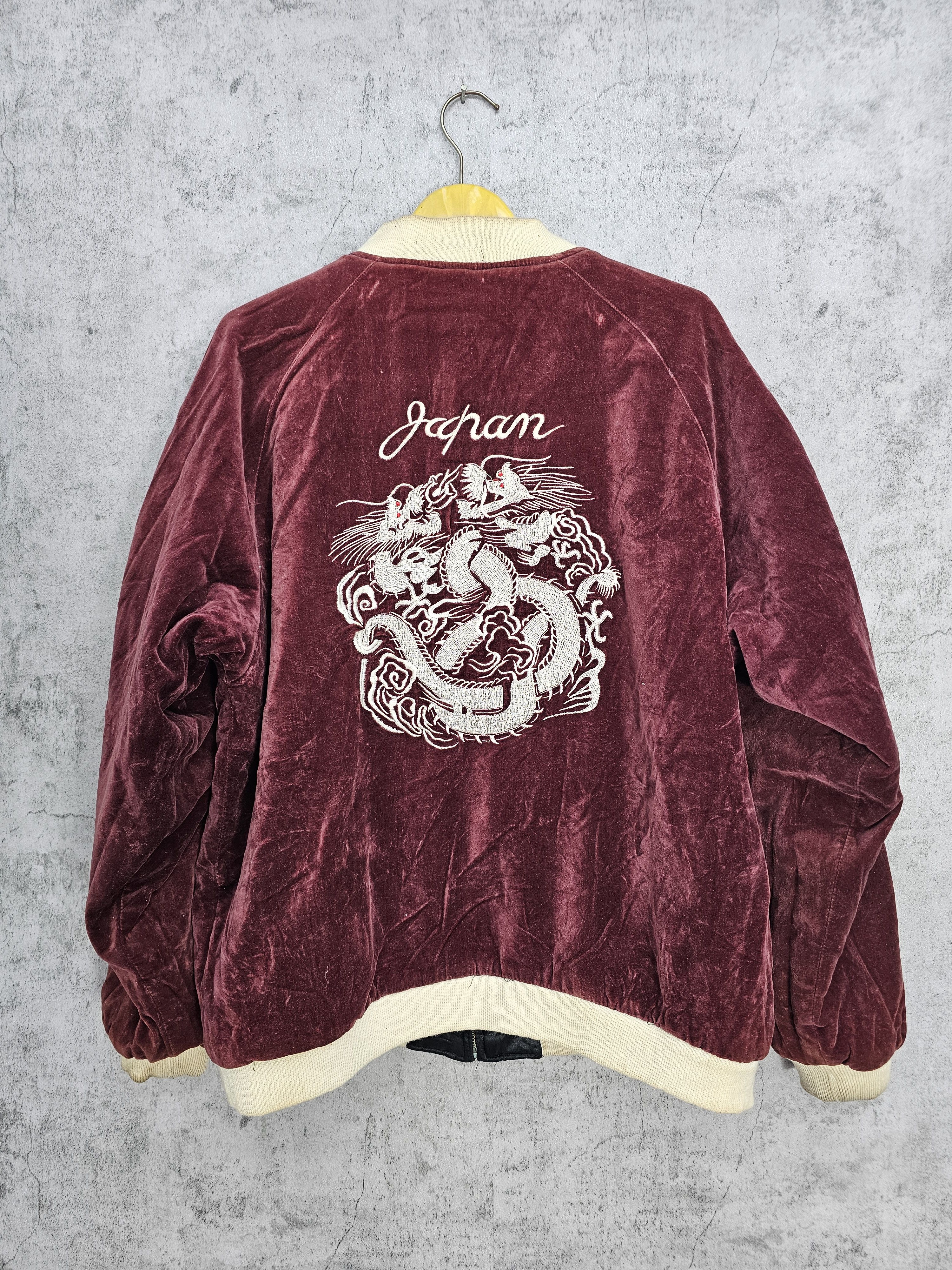 Vintage SUKAJAN Dragon Reversible Velvet Embroider Jacket J0064 Size US L / EU 52-54 / 3 - 4 Thumbnail