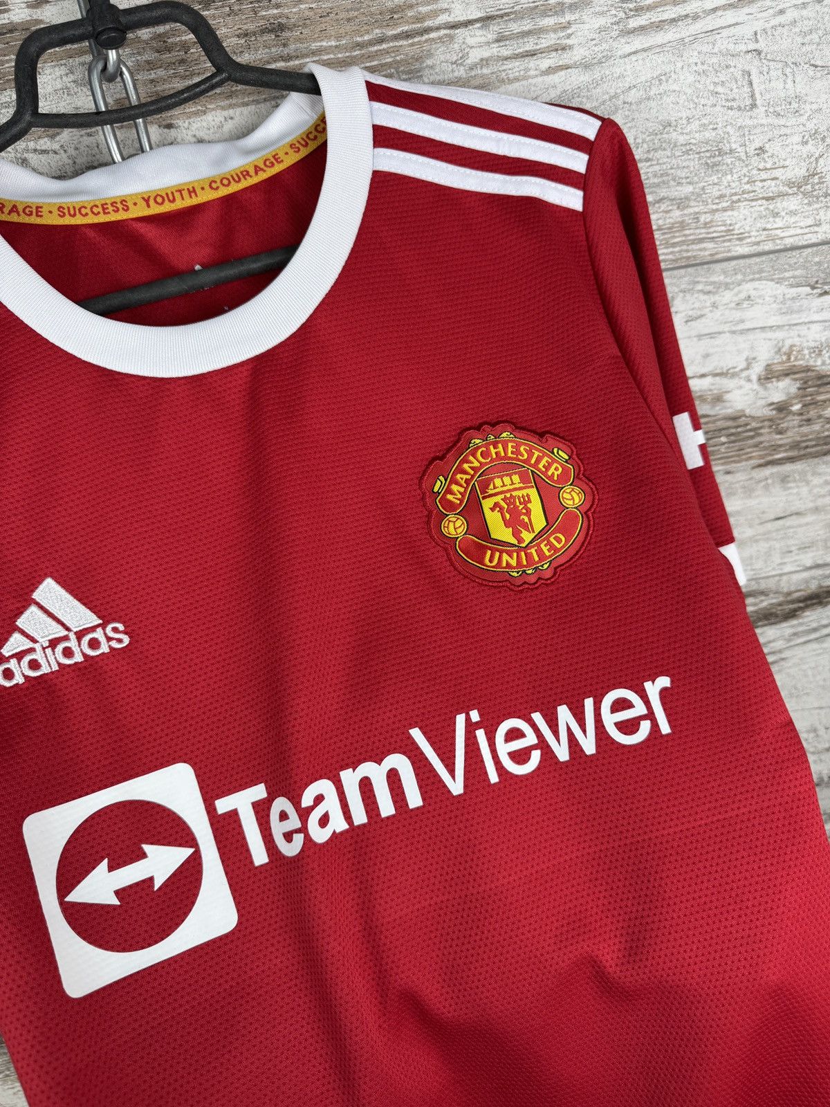 Adidas Mens Vintage Adidas Manchester United Greenwood T-shirt tee Size US S / EU 44-46 / 1 - 9 Thumbnail