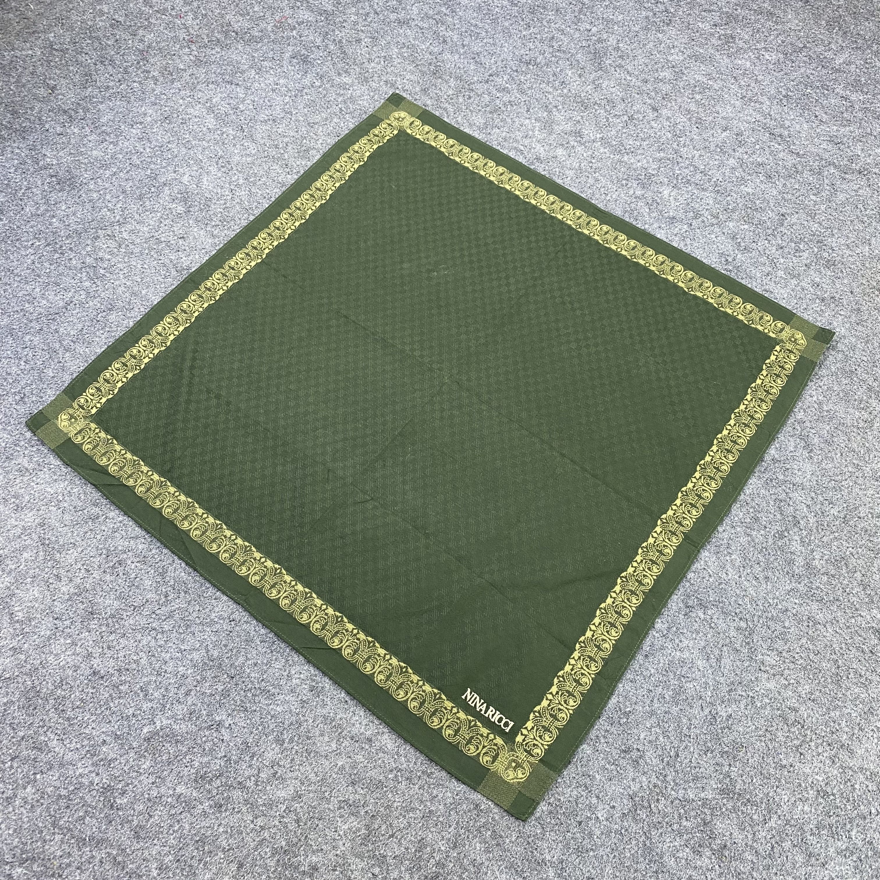 Nina Ricci Nina Ricci Handkerchief / Bandana / Neckerchief-B2319 Size ONE SIZE - 4 Thumbnail