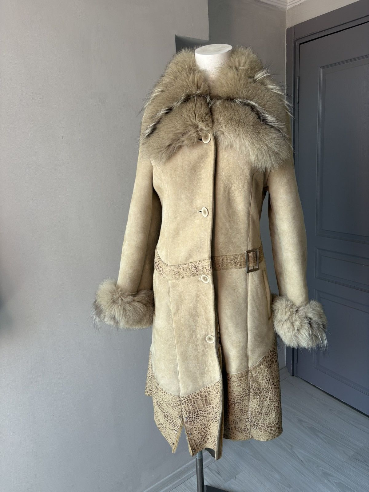 Vintage Rafaello Milano fur coat Size M / US 6-8 / IT 42-44 - 18 Thumbnail