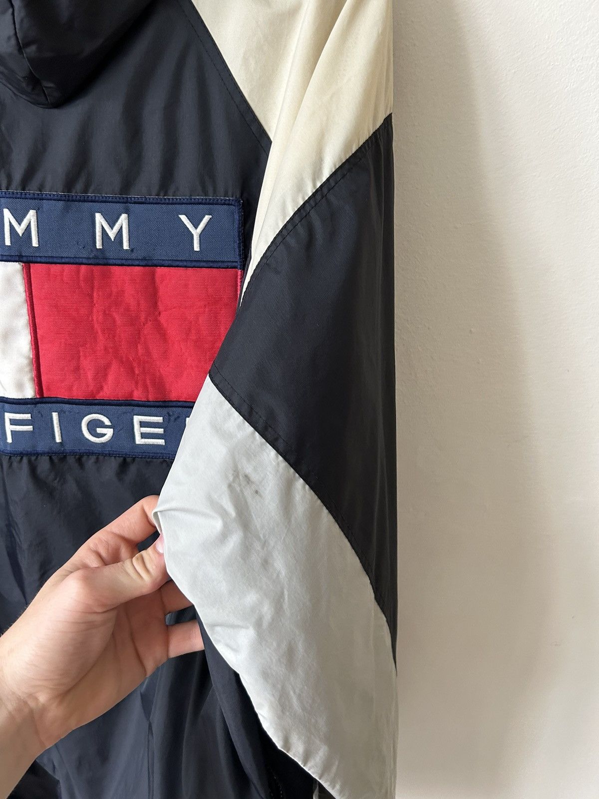 Tommy Hilfiger × Vintage Vintage Tommy Hilfiger Spellout jacket Size US XL / EU 56 / 4 - 5 Thumbnail